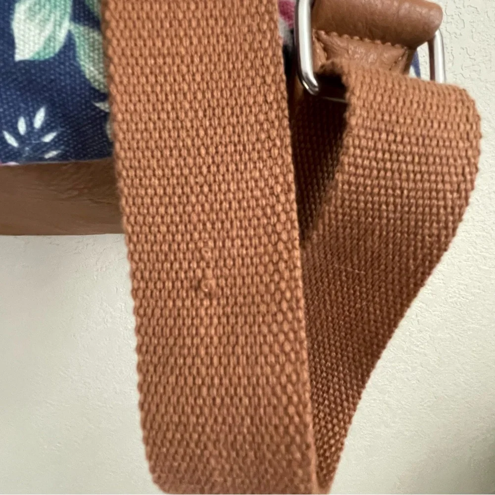 Bueno Floral & Tan Backpack